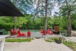 Beautiful Cabin ON River-Sleeps 6! SUP, fish, etc.