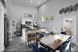 Hot Tub/Cold Plunge Family Friendly Stylish & Cozy