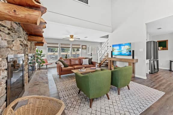 Big! *3 Kings* Hot Tub / Pool, Fire Pit Game Room