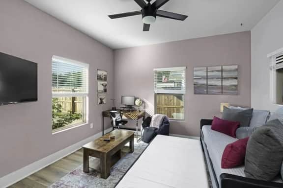 Hot Tub/Cold Plunge Family Friendly Stylish & Cozy
