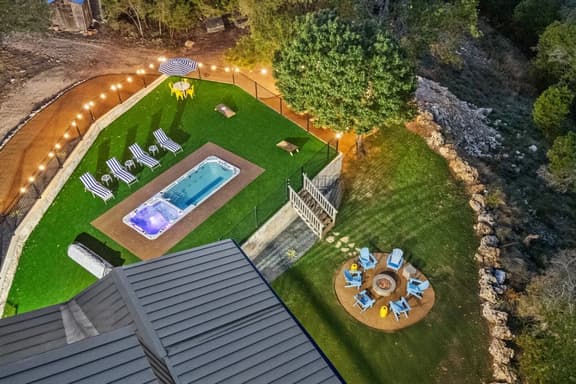 Big! *3 Kings* Hot Tub / Pool, Fire Pit Game Room