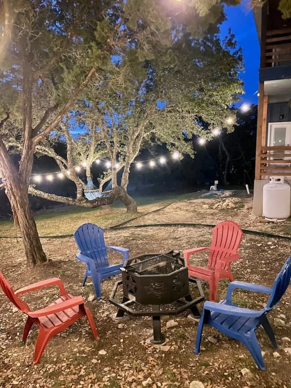 Family Friendly! Firepit, Cornhole, & 3 Lg Decks